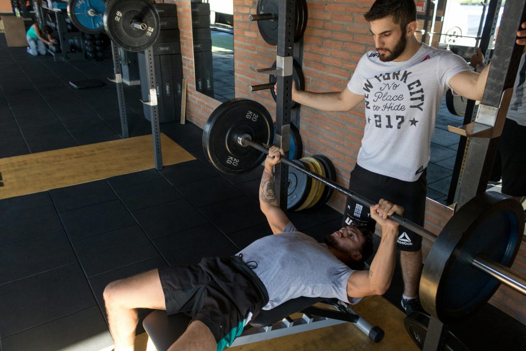 A man doing barbell